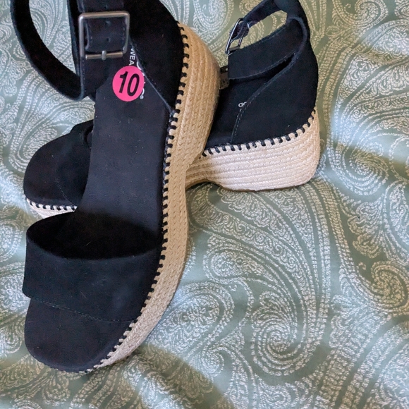 Toms Black Espadrille Sandals - Picture 8 of 8